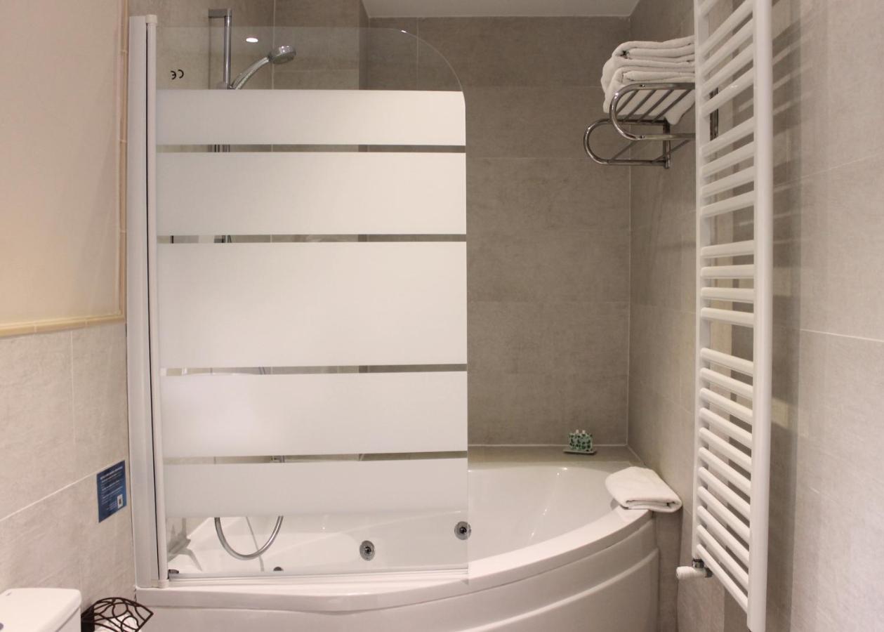 Los Corrales De Soto Hotel Soto del Real Ngoại thất bức ảnh